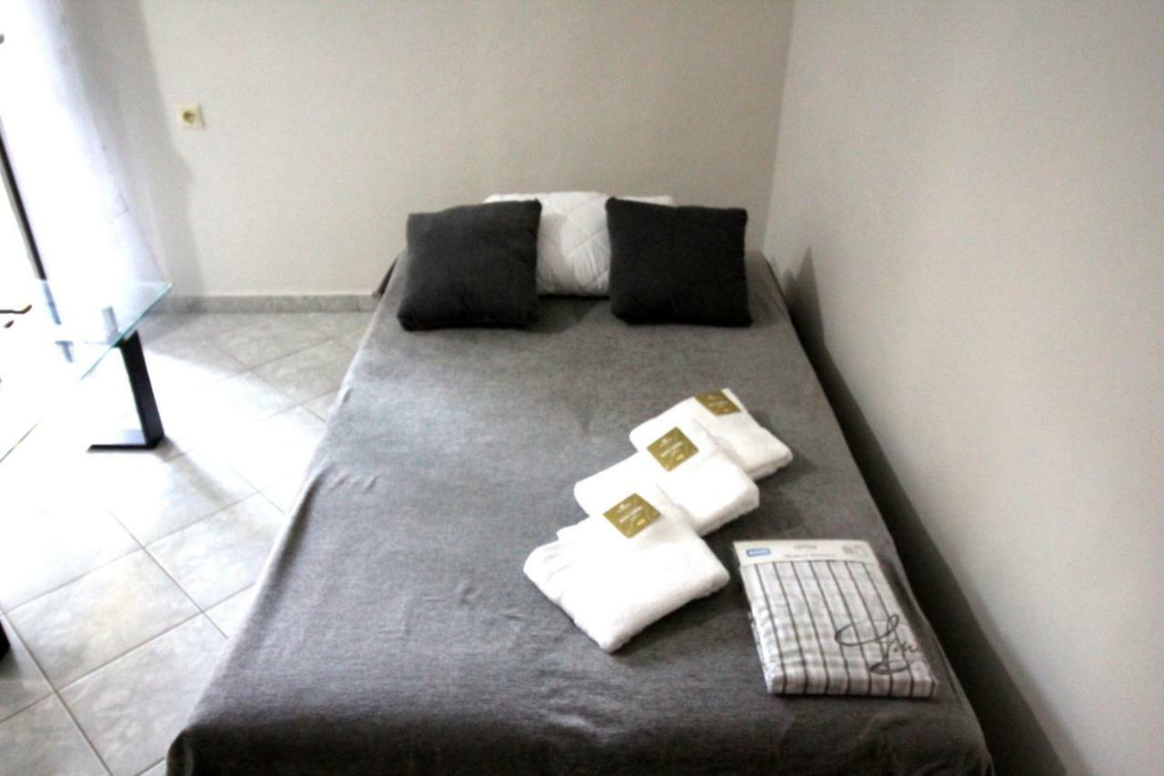 Dimitris Flat Apartment Neo Epivates Exterior photo